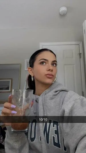 Mia Sweitzer OnlyFans Leaked Free Thumbnail Picture - #4F8A0eVsF4