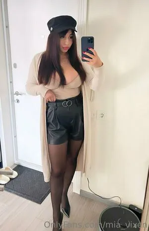 Mia Vixen OnlyFans Leaked Free Thumbnail Picture - #jcCTy0orO0