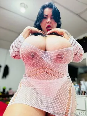 Mia8905 OnlyFans Leaked Free Thumbnail Picture - #51kOllbgMx