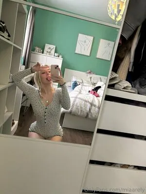 Miaarely OnlyFans Leaked Free Thumbnail Picture - #P1XReGY156