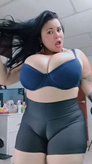 Miabetancourt193 OnlyFans Leaked Free Thumbnail Picture - #3HAwN8aB7J