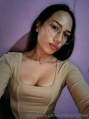 Miabootyfree OnlyFans Leaked Free Thumbnail Picture - #SCS9Xz2vLg
