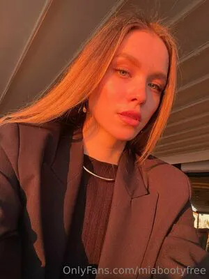 Miabootyfree OnlyFans Leaked Free Thumbnail Picture - #Vs2Ia7KRf5