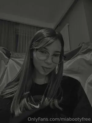 Miabootyfree OnlyFans Leaked Free Thumbnail Picture - #x80RwLxbLa