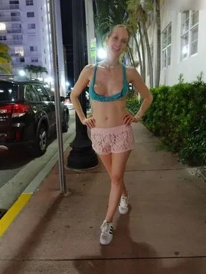 Miaexhib OnlyFans Leaked Free Thumbnail Picture - #2ecAv7oreK