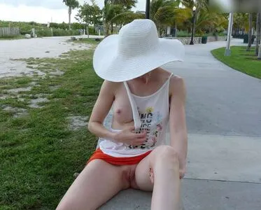 Miaexhib OnlyFans Leaked Free Thumbnail Picture - #4Ywc8HWf4I