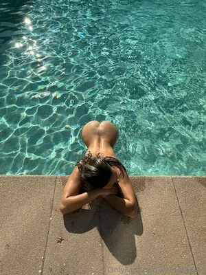 Mialarelle OnlyFans Leaked Free Thumbnail Picture - #i2lZDLdZiM