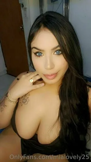 Mialovely25 OnlyFans Leaked Free Thumbnail Picture - #8EmQ78naH6