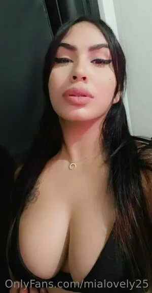 Mialovely25 OnlyFans Leaked Free Thumbnail Picture - #fsFMjc5oUW