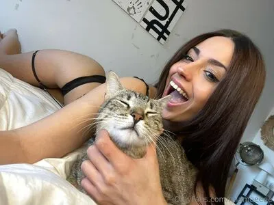 Miamaeeee OnlyFans Leaked Free Thumbnail Picture - #LhGfdX42g3