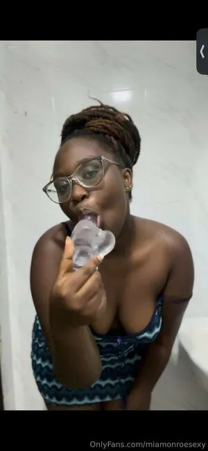 Miamonroesexy OnlyFans Leaked Free Thumbnail Picture - #ITQK21tmXU