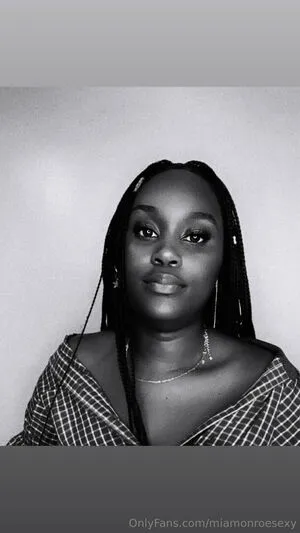 Miamonroesexy OnlyFans Leaked Free Thumbnail Picture - #NcNlA8Ij8S