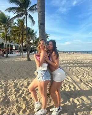 Miaschaefer21 OnlyFans Leaked Free Thumbnail Picture - #foaJWq7S32