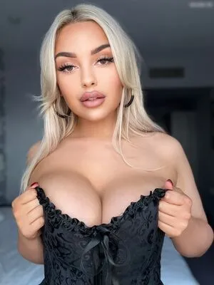 Miawills OnlyFans Leaked Free Thumbnail Picture - #R9wlXcAEz0