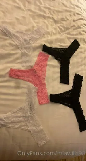 Miawills98 OnlyFans Leaked Free Thumbnail Picture - #22nxsI9H9j
