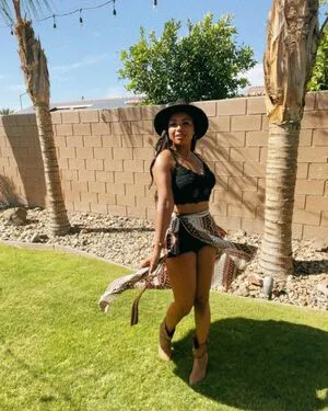 Mica Burton OnlyFans Leaked Free Thumbnail Picture - #iB8mXmxHeA