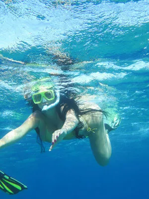 Micha Menassa OnlyFans Leaked Free Thumbnail Picture - #FPRKifSoir