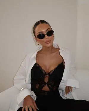 Michelle Cll OnlyFans Leaked Free Thumbnail Picture - #wK9k9TxcYX