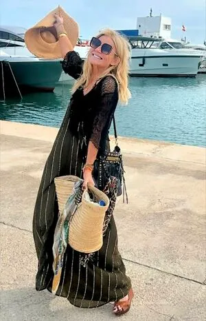 Michelle Collins OnlyFans Leaked Free Thumbnail Picture - #NUjGELthEB