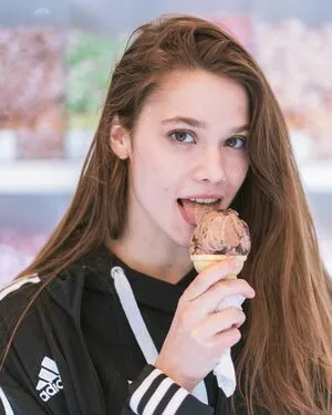 Michelle Ellyse Schlaman OnlyFans Leaked Free Thumbnail Picture - #5v1K33eoHv
