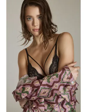 Michelle Ellyse Schlaman OnlyFans Leaked Free Thumbnail Picture - #lKuW5iSKu5