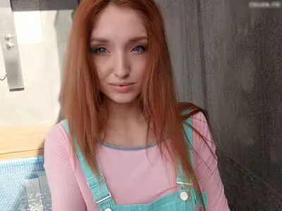 Michelle H Aka The Red Fox OnlyFans Leaked Free Thumbnail Picture - #864xPm7G58