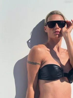 Michelle Hunziker OnlyFans Leaked Free Thumbnail Picture - #UOOMHlGre4