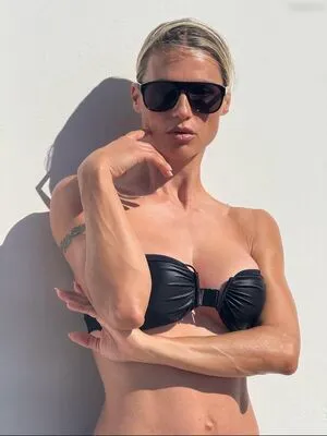 Michelle Hunziker OnlyFans Leaked Free Thumbnail Picture - #agmoH7mGAW