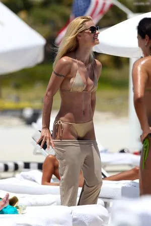 Michelle Hunziker OnlyFans Leaked Free Thumbnail Picture - #codrXFdBb9