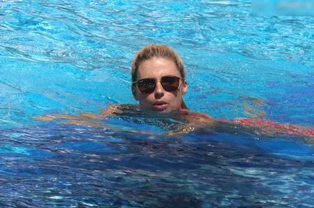 Michelle Hunziker OnlyFans Leaked Free Thumbnail Picture - #fEemuY2fEb