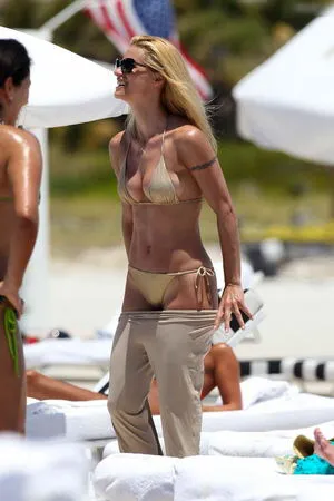 Michelle Hunziker OnlyFans Leaked Free Thumbnail Picture - #koEZ48Azab