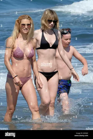 Michelle Hunziker OnlyFans Leaked Free Thumbnail Picture - #zidSmHOzgQ