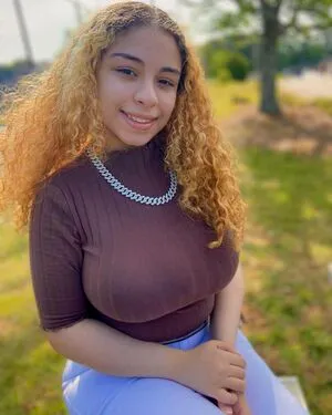 Michelle Jones OnlyFans Leaked Free Thumbnail Picture - #SAZLmCHRAj