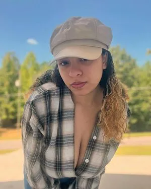 Michelle Jones OnlyFans Leaked Free Thumbnail Picture - #iJrIjBlzvG