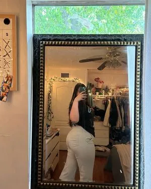 Michelle M23 OnlyFans Leaked Free Thumbnail Picture - #FFDjsxHSL1