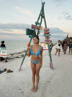 Michelle Mendiza Bal OnlyFans Leaked Free Thumbnail Picture - #KSoujtDm1k