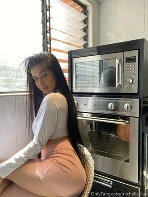 Michellebluefree OnlyFans Leaked Free Thumbnail Picture - #Ce3lCzZ3Rs
