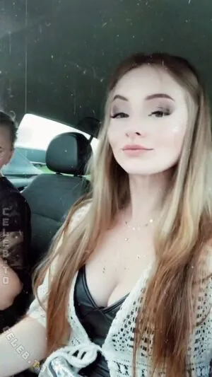 Michellee Pfeiffer OnlyFans Leaked Free Thumbnail Picture - #doQKK7FFf1