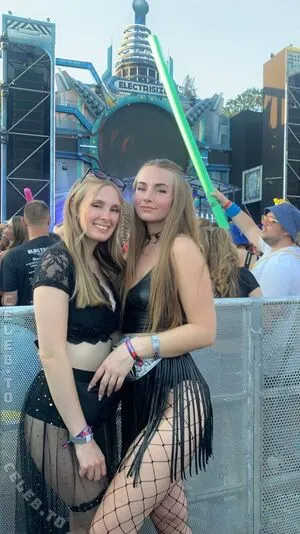 Michellee Pfeiffer OnlyFans Leaked Free Thumbnail Picture - #ittNMo2C09