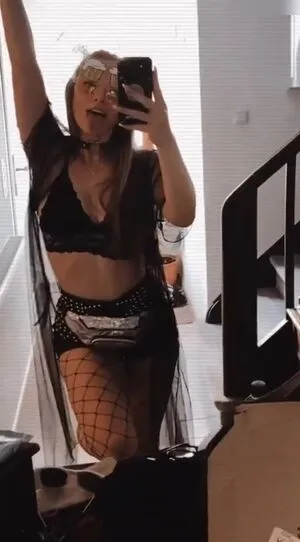 Michellee Pfeiffer OnlyFans Leaked Free Thumbnail Picture - #lCouczCybH