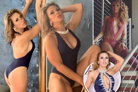 Mickie James OnlyFans Leaked Free Thumbnail Picture - #IgezDlvA2B