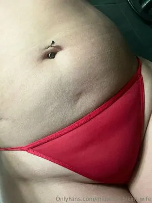 Midwest Bikini Wife OnlyFans Leaked Free Thumbnail Picture - #NVgtn5E7UR