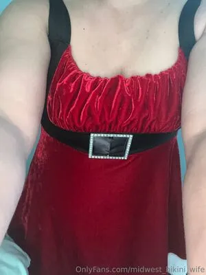 Midwest Bikini Wife OnlyFans Leaked Free Thumbnail Picture - #RvRNMlosKh