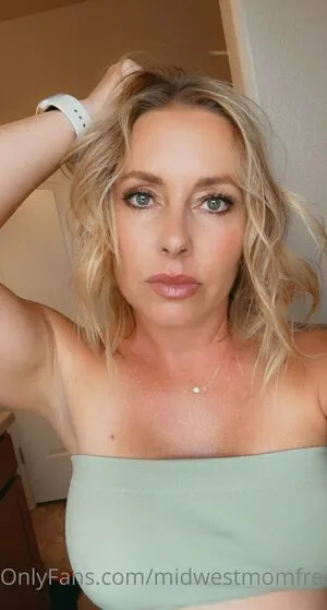 Midwestmomfree OnlyFans Leaked Free Thumbnail Picture - #egjTJdOg26