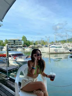 Miew OnlyFans Leaked Free Thumbnail Picture - #wCJGZUFzw4