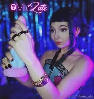 Miezute OnlyFans Leaked Free Thumbnail Picture - #KWgM39AQTY