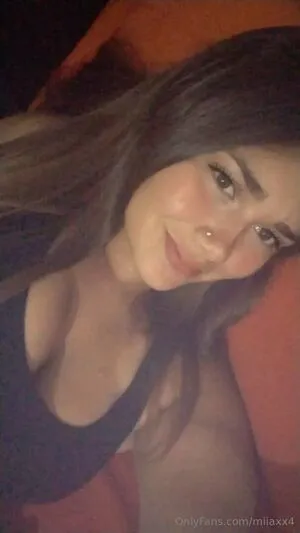 Miiaxx4 OnlyFans Leaked Free Thumbnail Picture - #dsnrORmePk