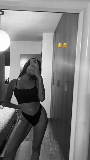 Miiriiamherrero OnlyFans Leaked Free Thumbnail Picture - #v45b7A235T
