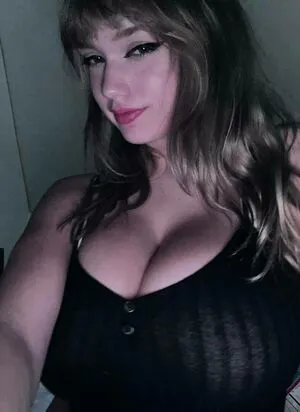 Mikahhlynn OnlyFans Leaked Free Thumbnail Picture - #HlgPAglgTX