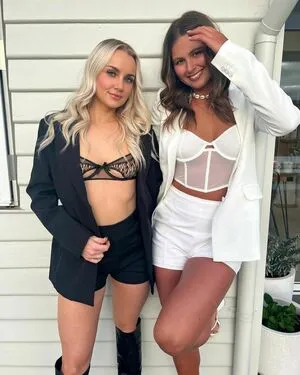 Mikalah Burgess OnlyFans Leaked Free Thumbnail Picture - #7DZMTVJCEa